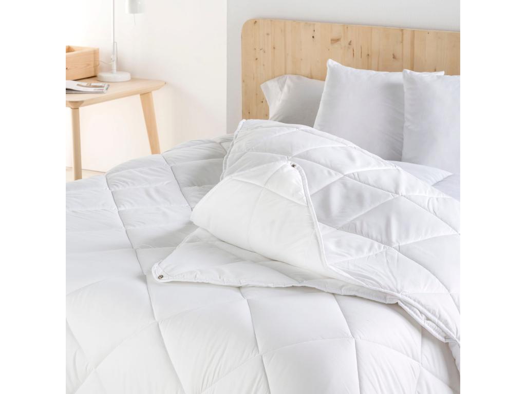 Couette toutes saisons 120 250 gr 200x200 cm Lit 120 Basic VMST14087